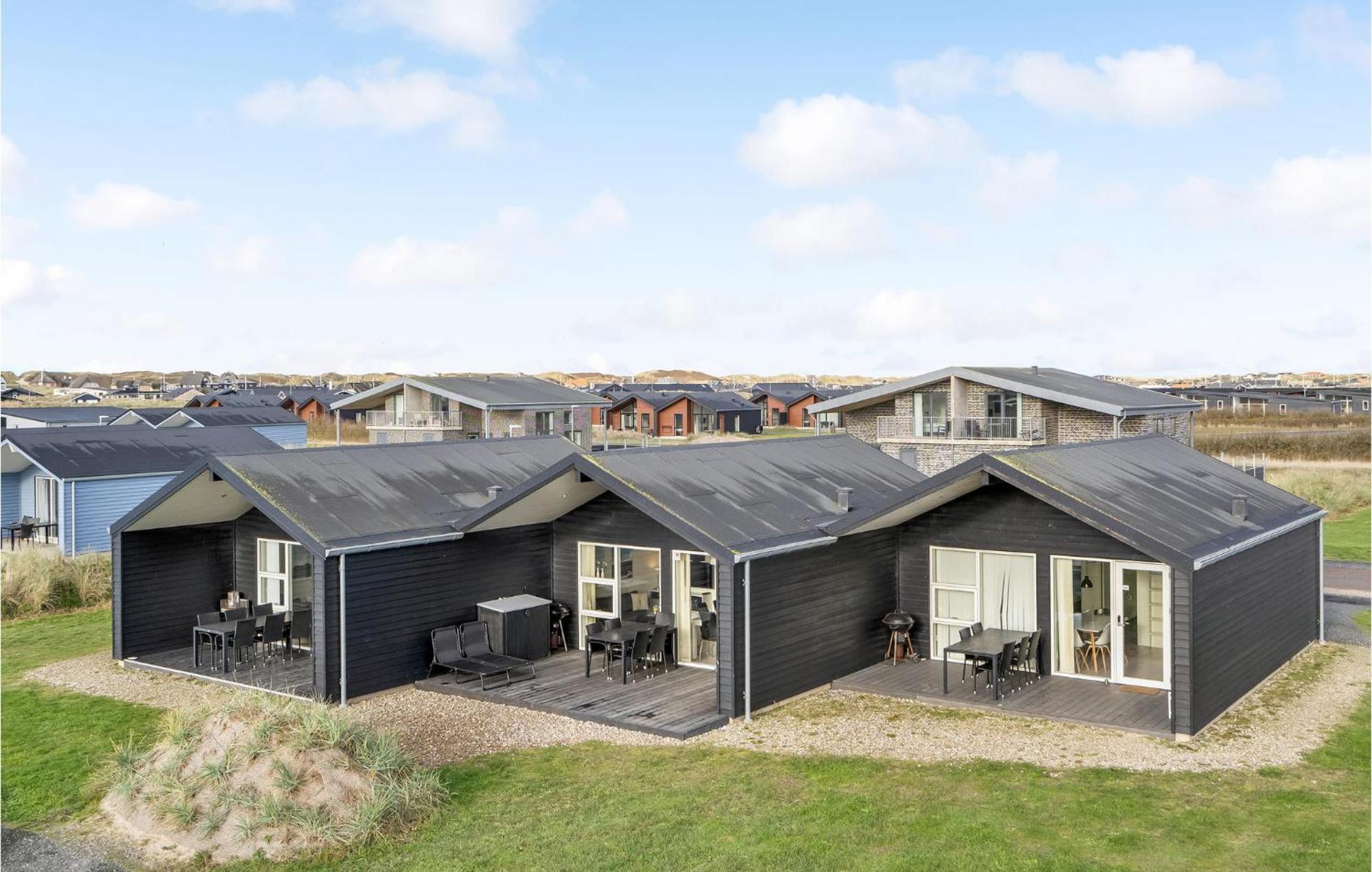 Awesome Home In Ringkobing With Kitchen Søndervig Buitenkant foto